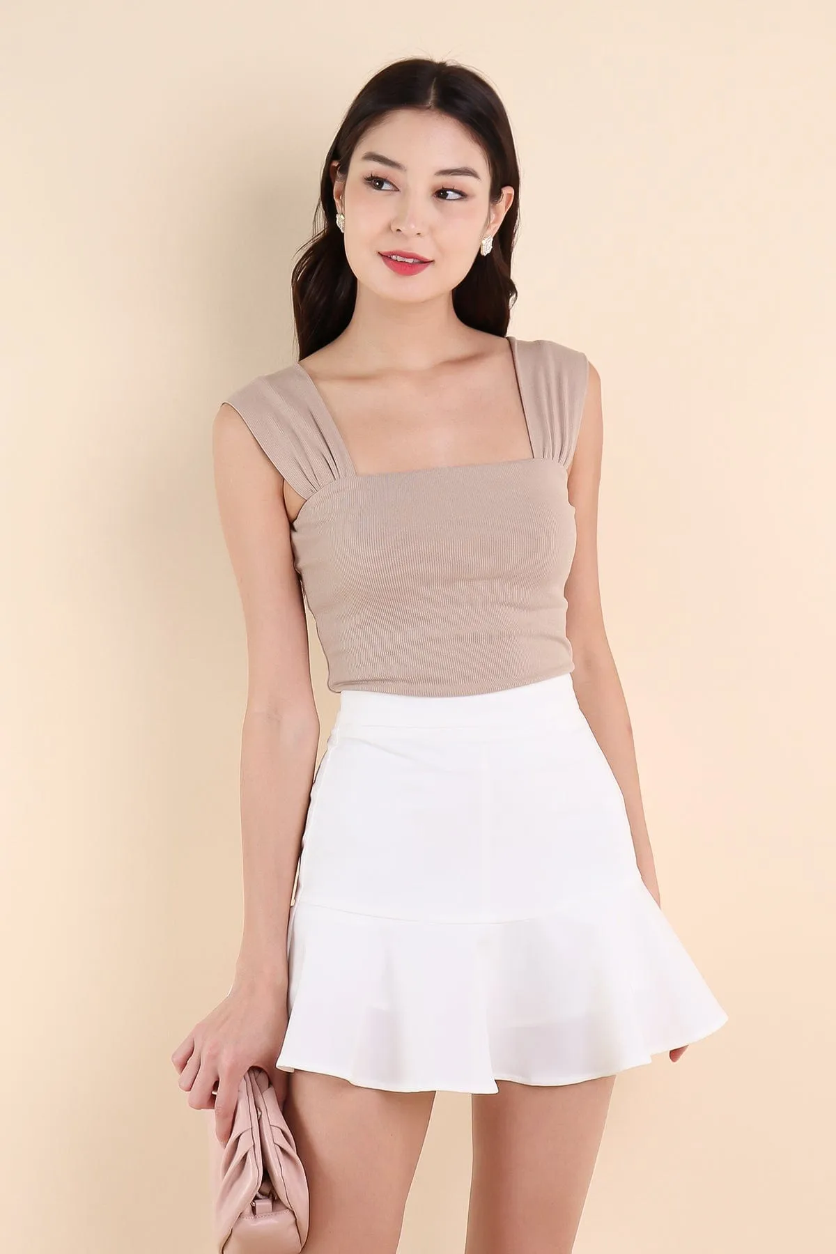 TIARA DROPWAIST HEM SKORTS IN WHITE